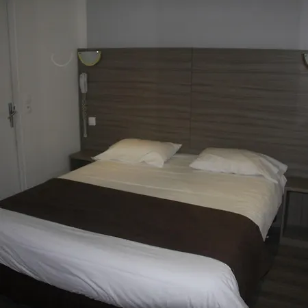 Panam Gambetta- Place Gambetta-mairie Du 20 Emme Hotel