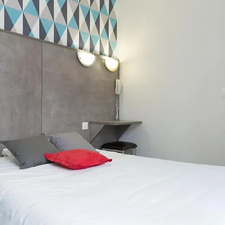 Gambetta- Panamhotel-pere Lachaise Paris