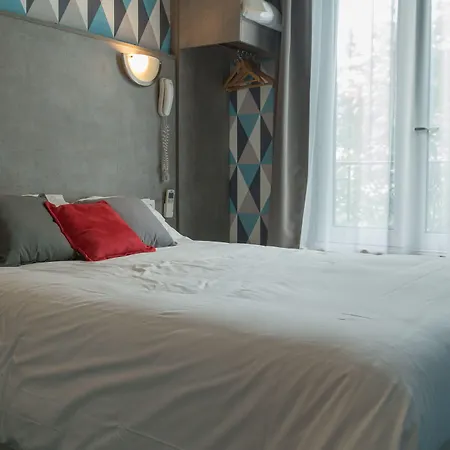 Gambetta- Panamhotel-pere Lachaise פריז