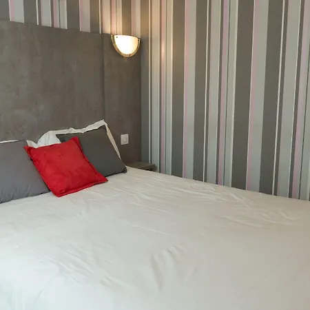 Gambetta- Panamhotel-pere Lachaise 3* פריז
