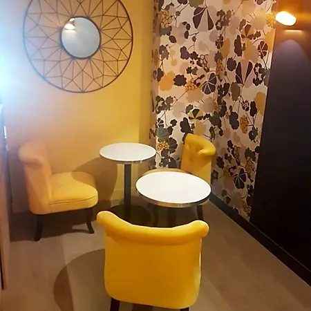 Hotel Panam-pere Lachaise-place Gambetta-hopital Tenon-republique