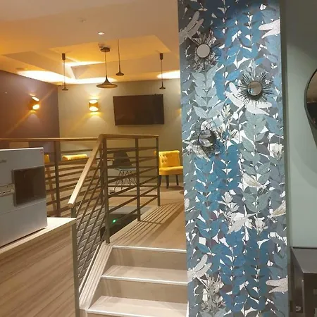 מלון Gambetta- Panamhotel-pere Lachaise 3*