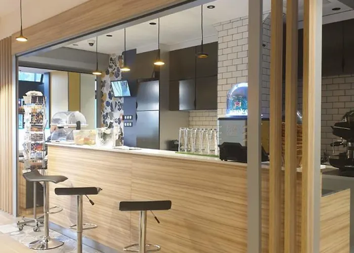 ホテル Panam-pere Lachaise-place Gambetta-hopital Tenon-republique パリ