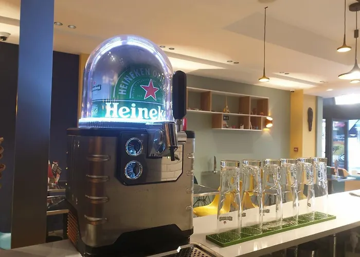 Panam-pere Lachaise-place Gambetta-hopital Tenon-republique 3* パリ