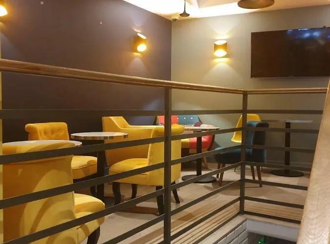 ホテル Panam-pere Lachaise-place Gambetta-hopital Tenon-republique パリ