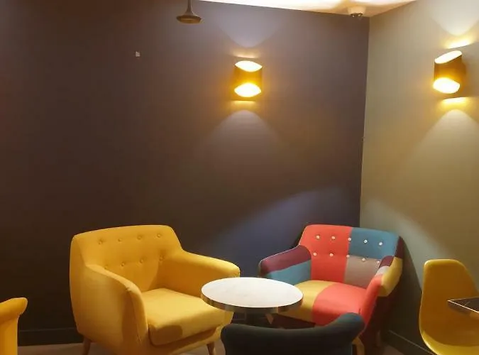 ホテル Panam-pere Lachaise-place Gambetta-hopital Tenon-republique パリ